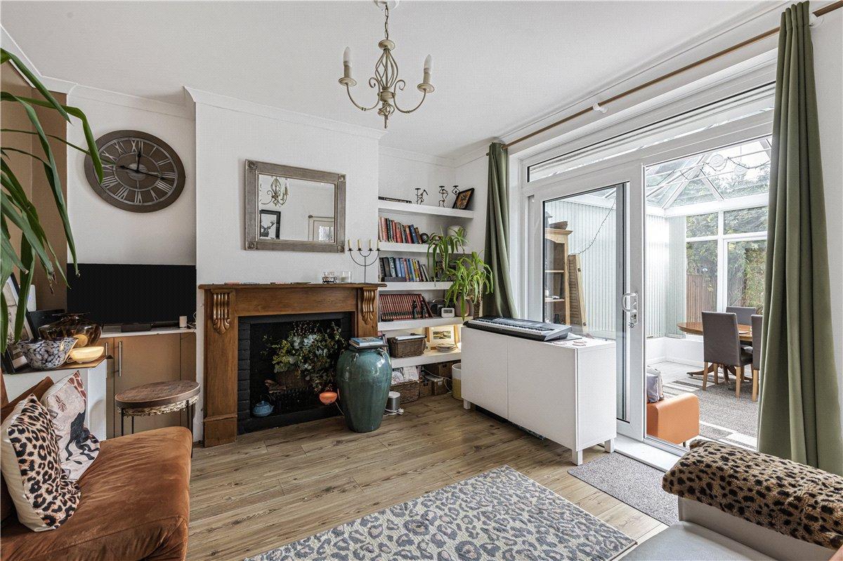 2 bedroom bungalow for sale in South Orpington | Robinson Jackson