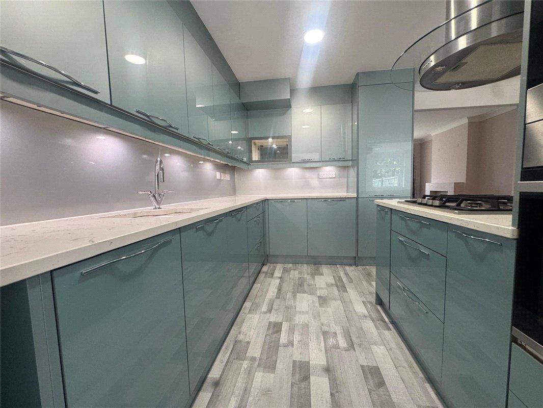 3 bedroom house for sale in Bromley | Robinson Jackson