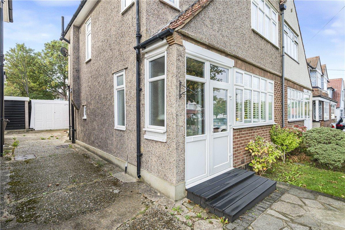 3 bedroom house for sale in Orpington | Robinson Jackson