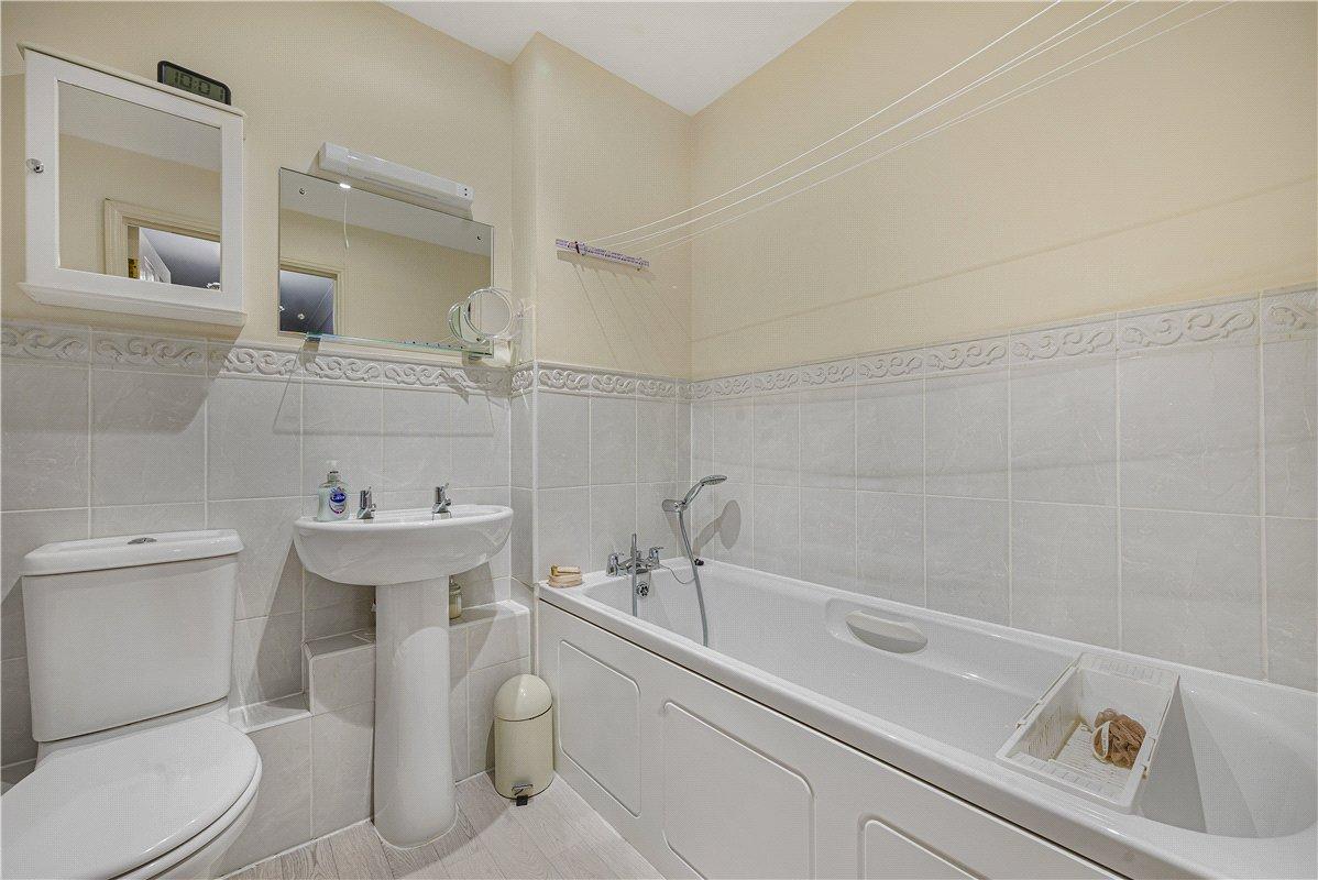 2 bedroom property for sale in Orpington | Robinson Jackson