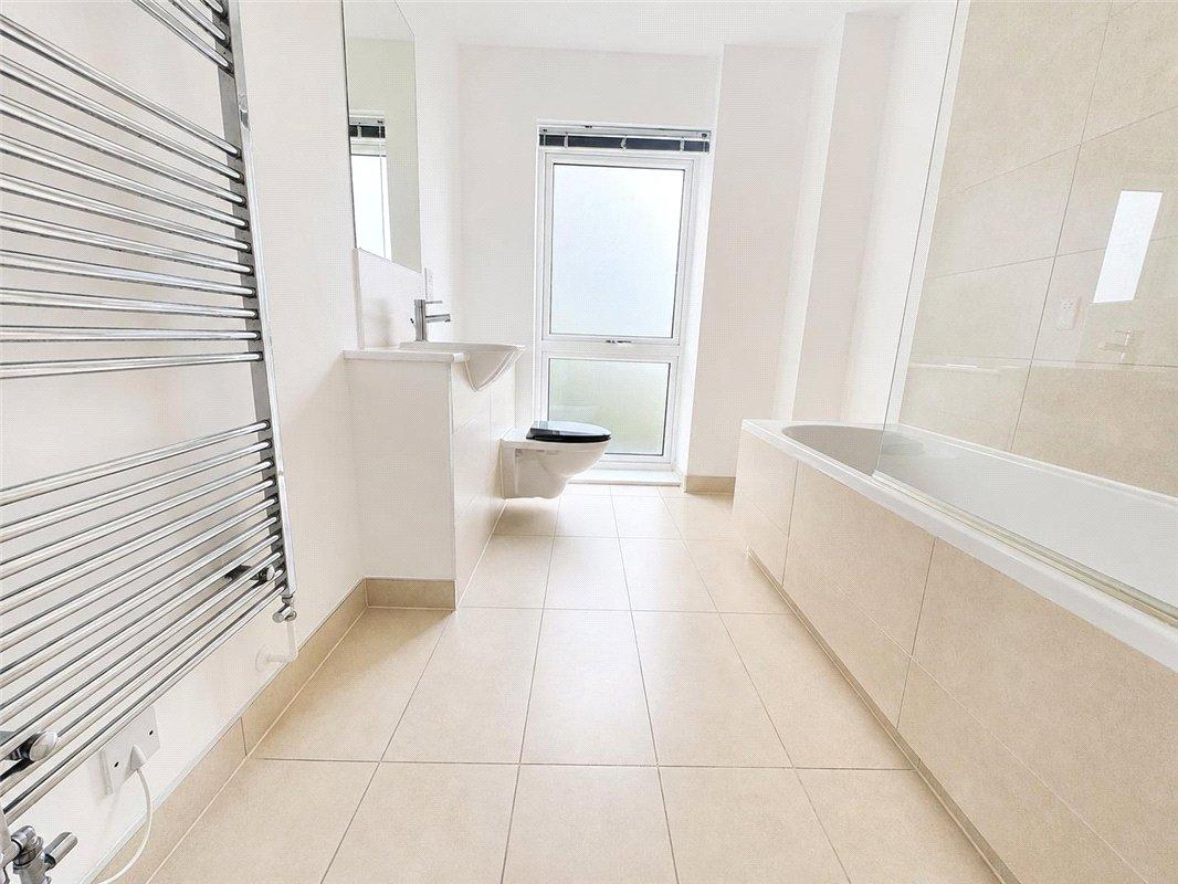 2 bedroom property for sale in Orpington | Robinson Jackson