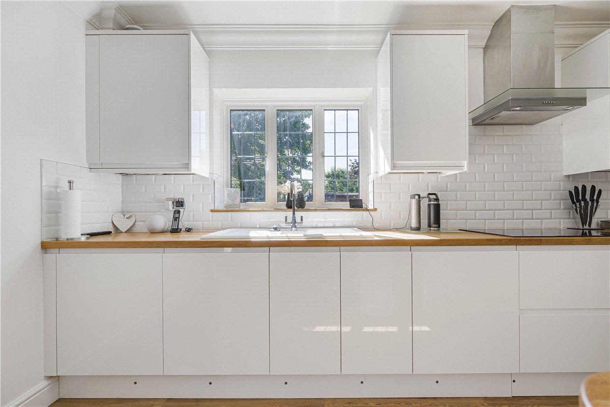 5 bedroom house for sale in Locksbottom | Robinson Jackson