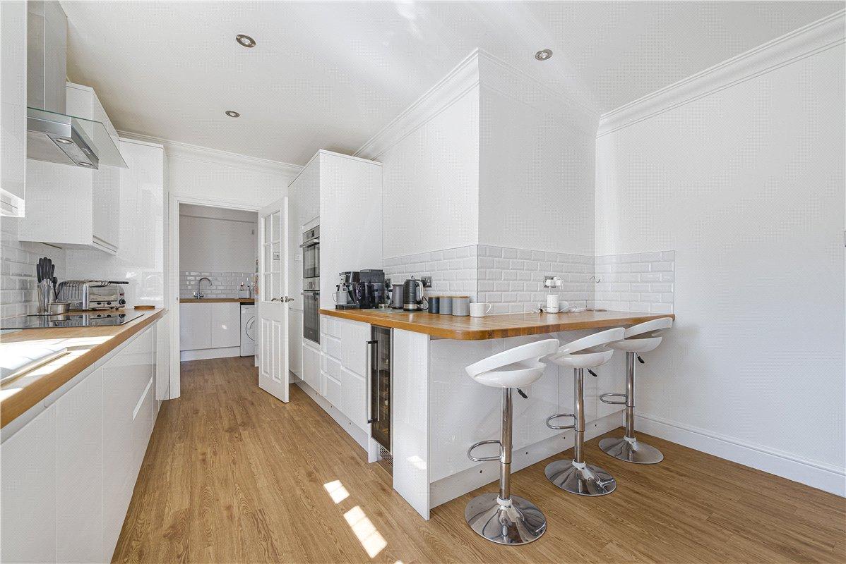 5 bedroom house for sale in Locksbottom | Robinson Jackson