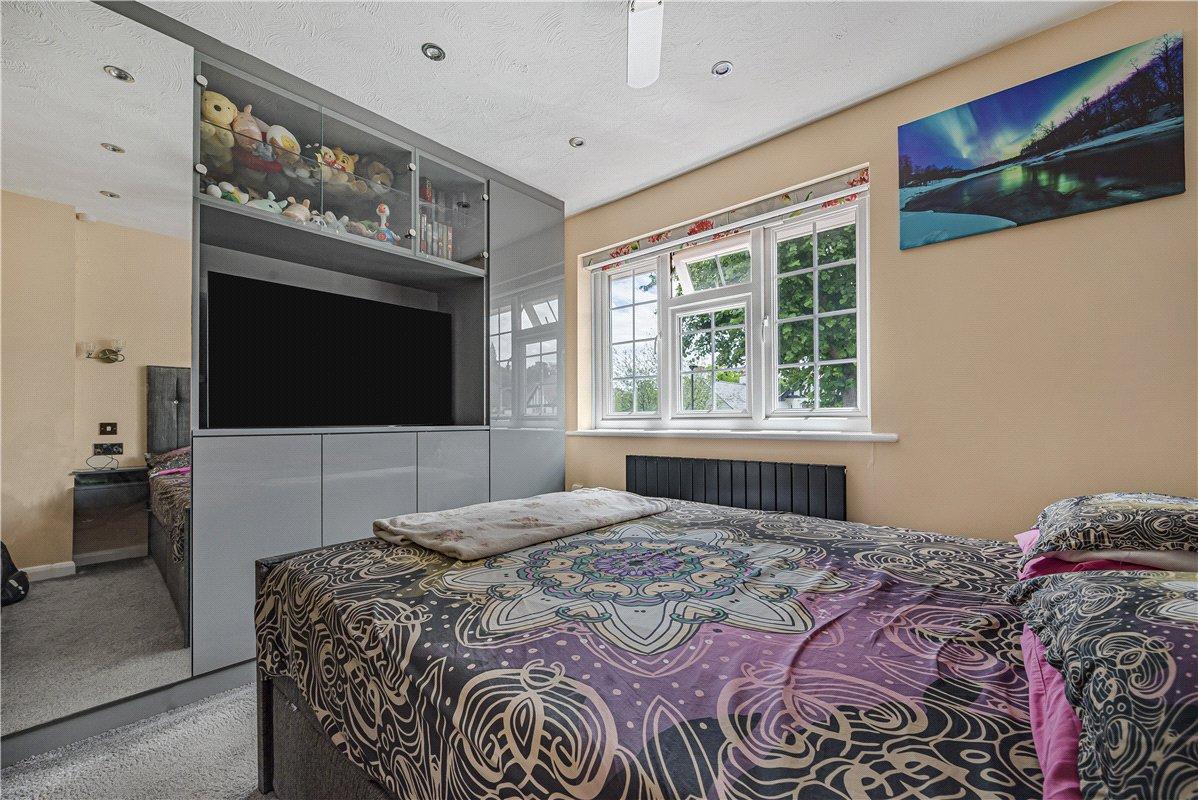 4 bedroom house for sale in Orpington | Robinson Jackson