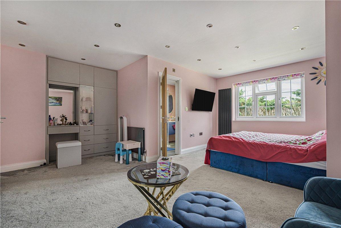 4 bedroom house for sale in Orpington | Robinson Jackson