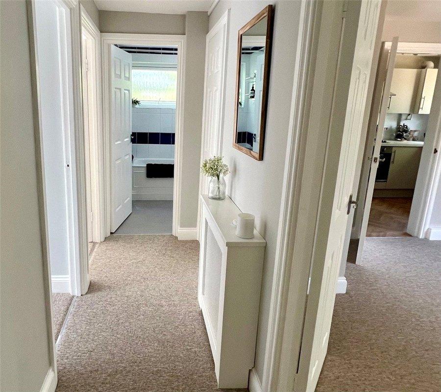 2 bedroom property for sale in Orpington | Robinson Jackson