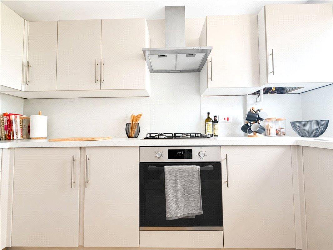 2 bedroom property for sale in Orpington | Robinson Jackson