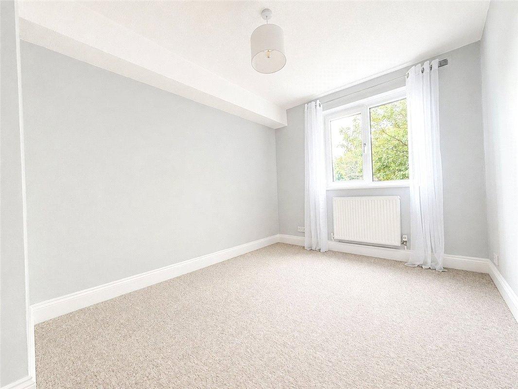 2 bedroom property for sale in Orpington | Robinson Jackson