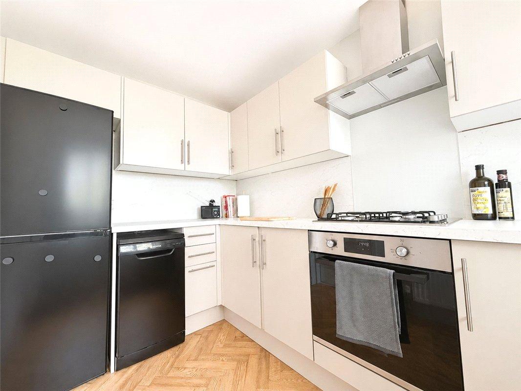 2 bedroom property for sale in Orpington | Robinson Jackson