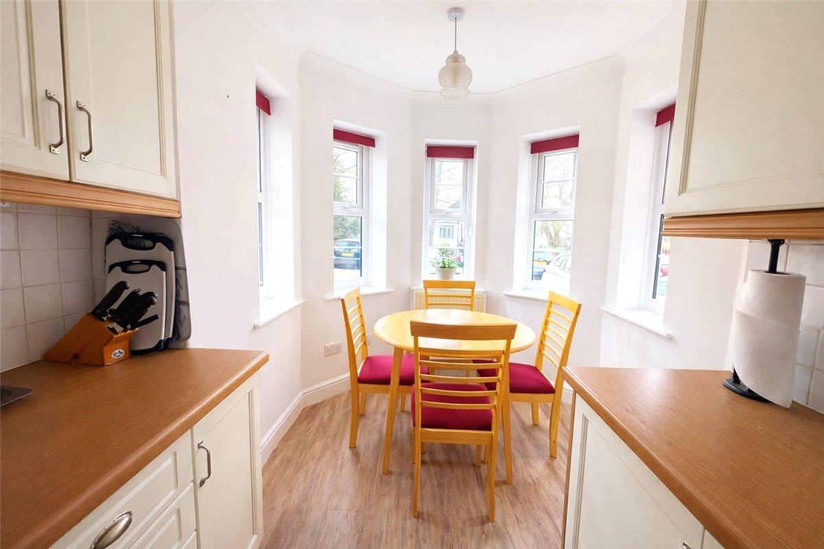 2 bedroom property for sale in South Orpington | Robinson Jackson