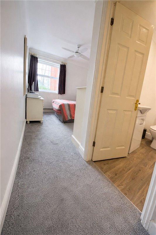 2 bedroom property for sale in South Orpington | Robinson Jackson