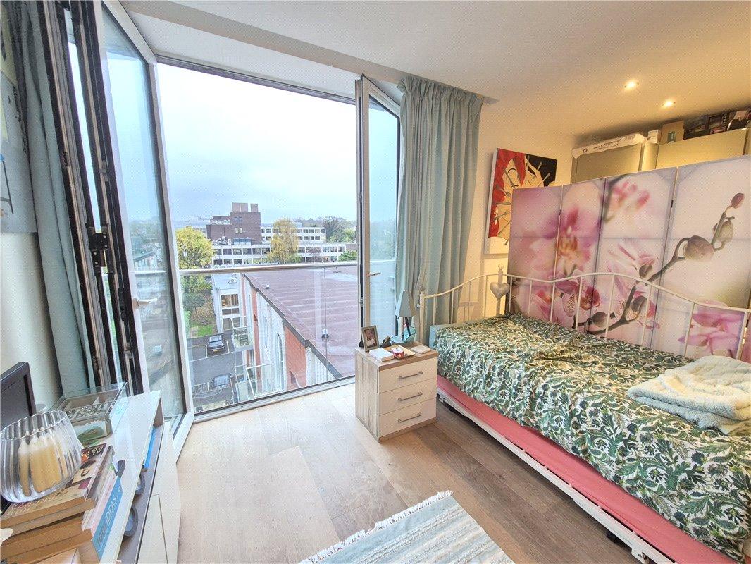 1 bedroom property for sale in Orpington | Robinson Jackson