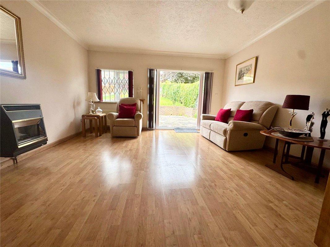 2 bedroom bungalow for sale in South Orpington | Robinson Jackson