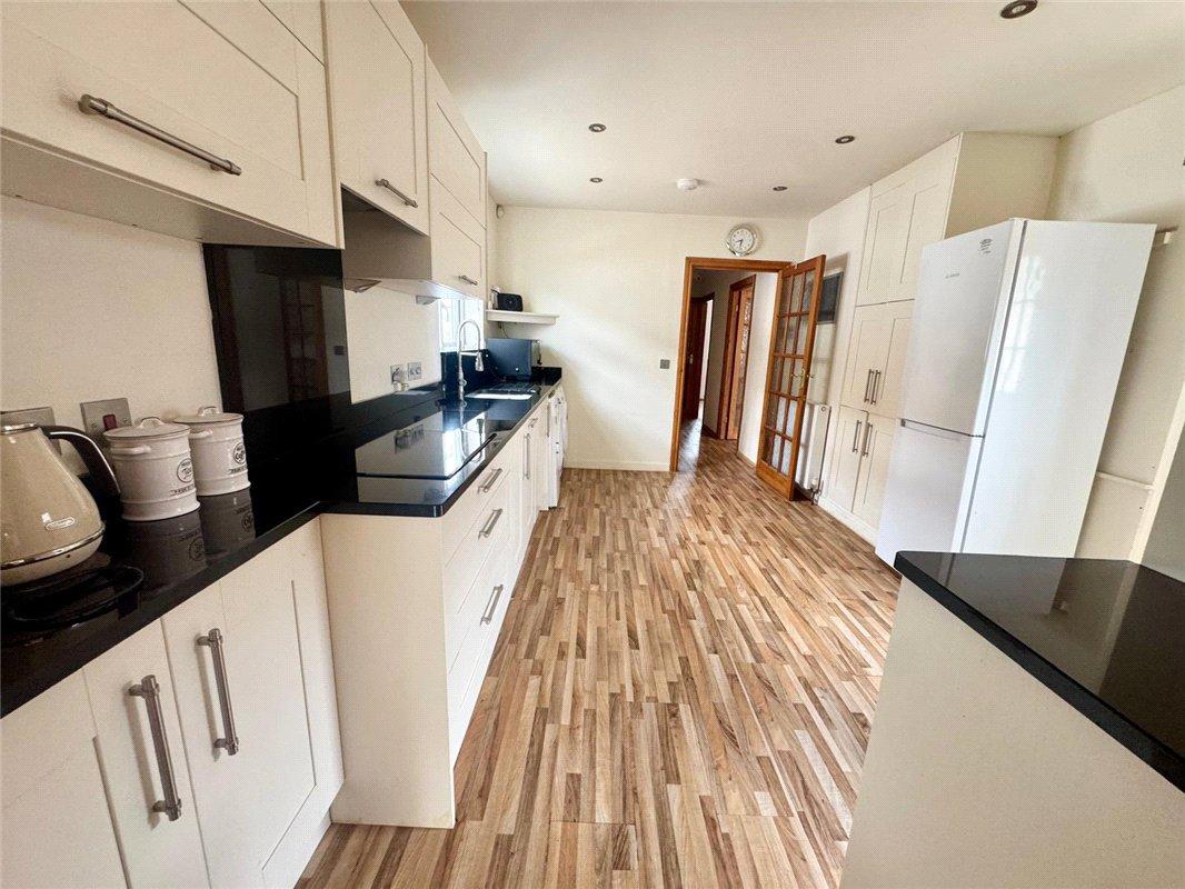 2 bedroom bungalow for sale in South Orpington | Robinson Jackson