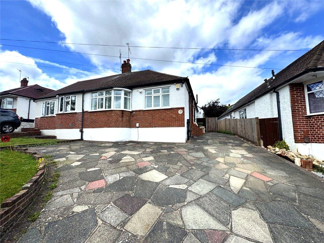 2 bedroom bungalow for sale in South Orpington | Robinson Jackson
