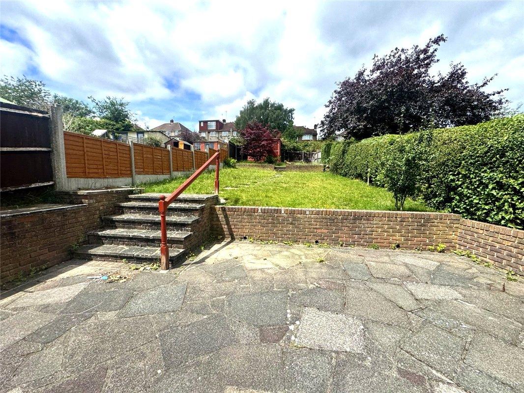 2 bedroom bungalow for sale in South Orpington | Robinson Jackson