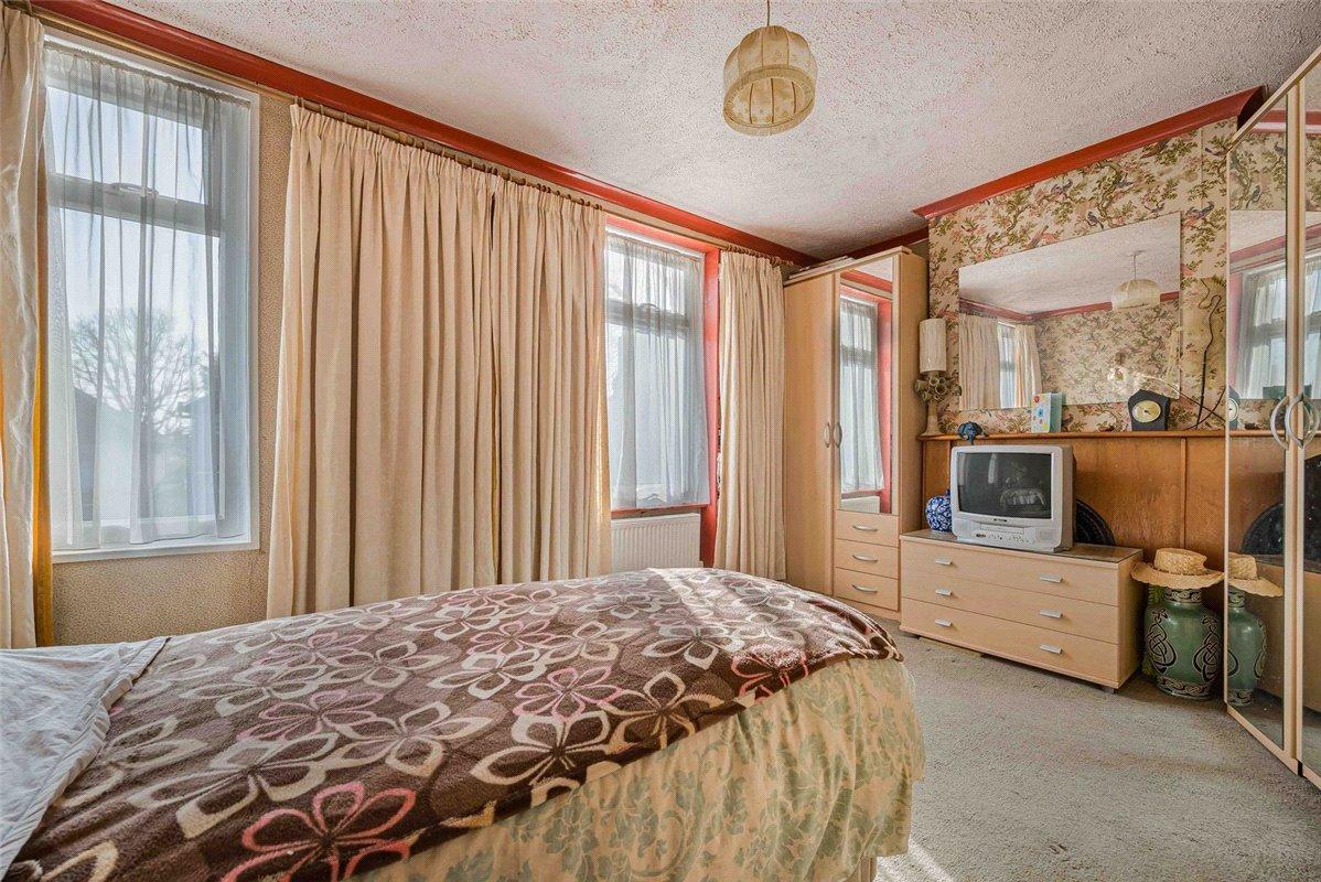 5 bedroom house for sale in Orpington | Robinson Jackson