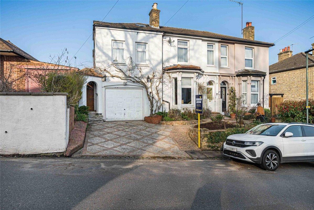 5 bedroom house for sale in Orpington | Robinson Jackson