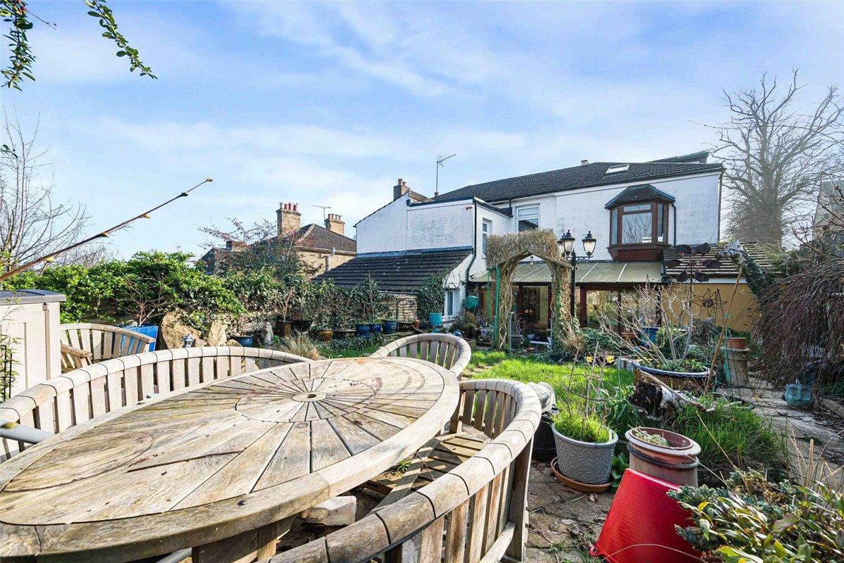 5 bedroom house for sale in Orpington | Robinson Jackson