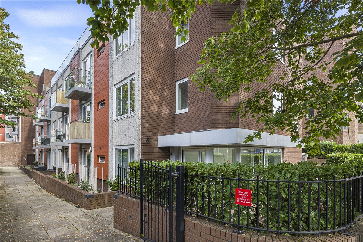 1 bedroom property for sale in Orpington | Robinson Jackson