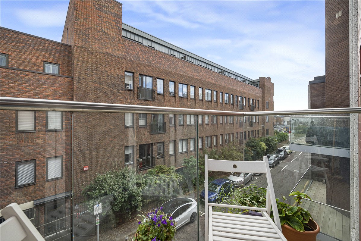 1 bedroom property for sale in Orpington | Robinson Jackson