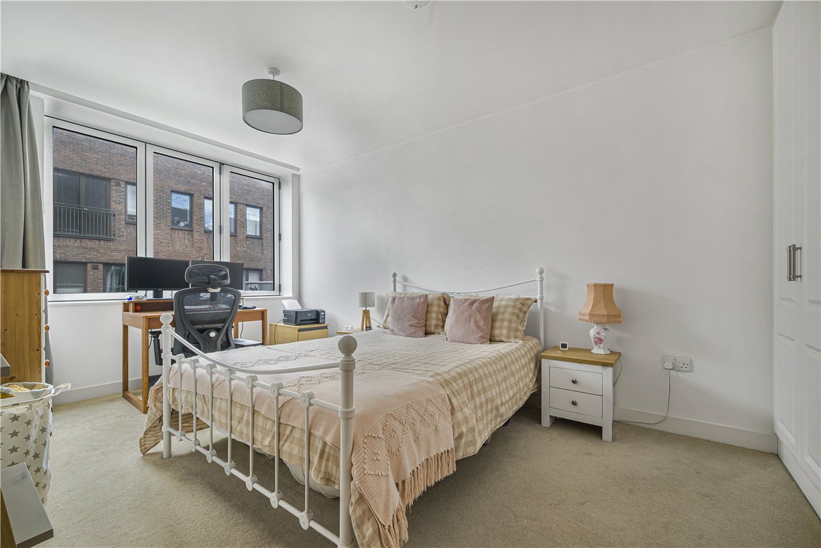 1 bedroom property for sale in Orpington | Robinson Jackson