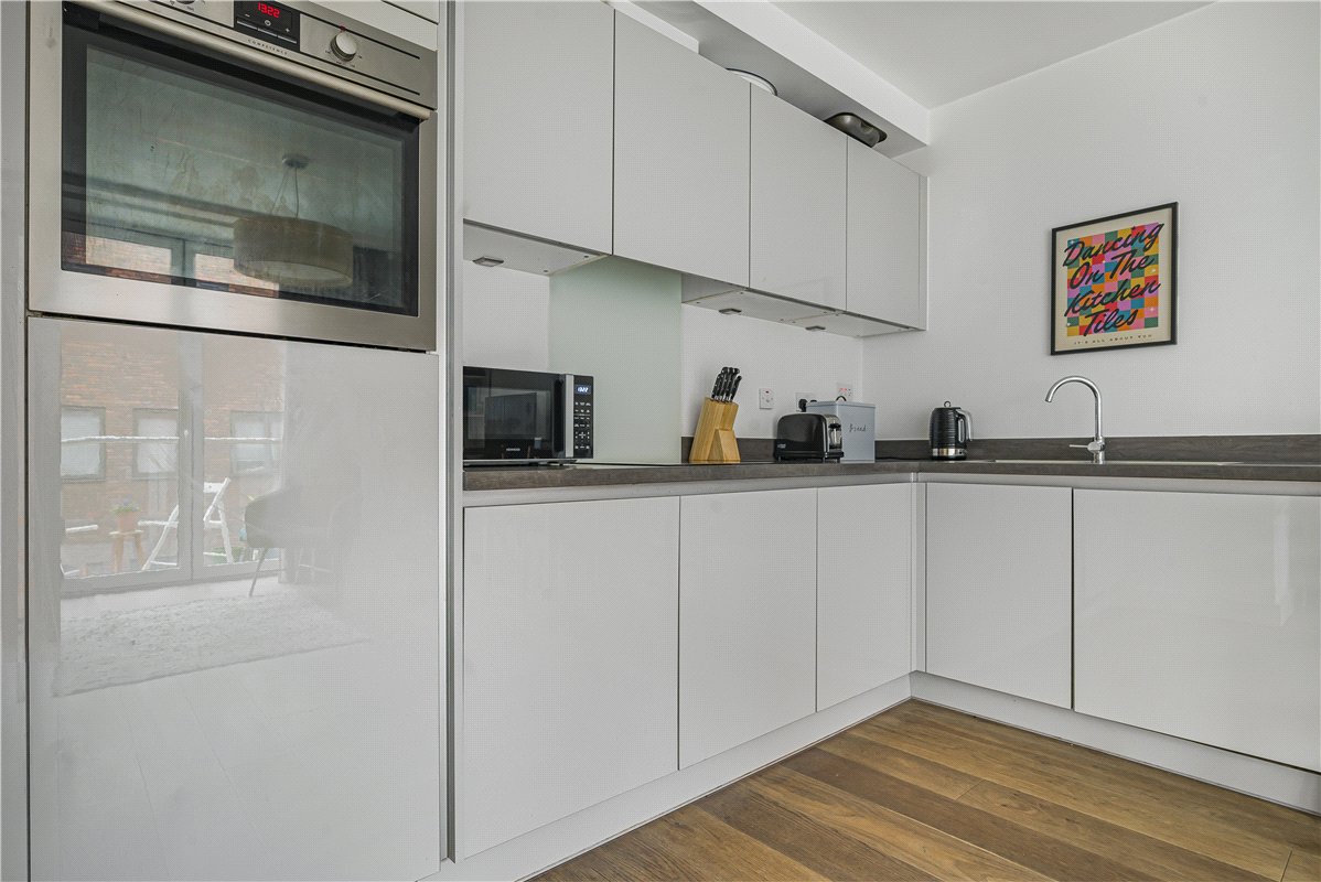 1 bedroom property for sale in Orpington | Robinson Jackson