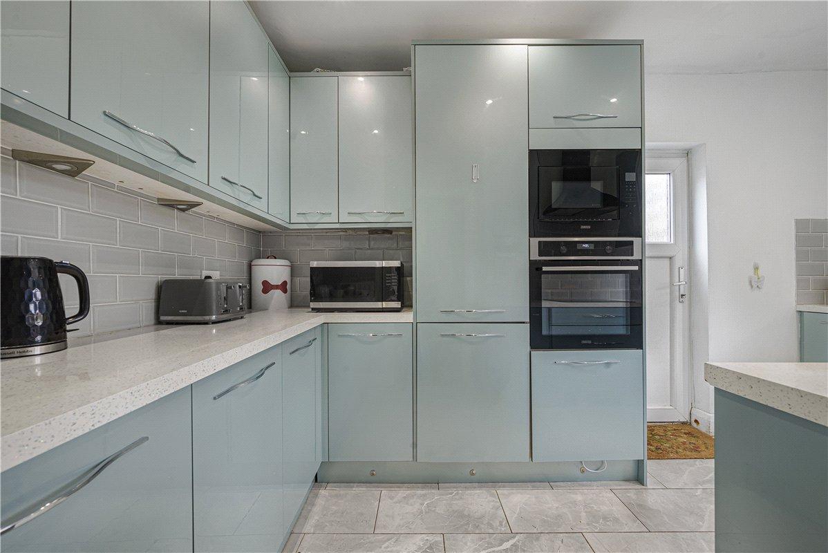 2 bedroom bungalow for sale in Orpington | Robinson Jackson