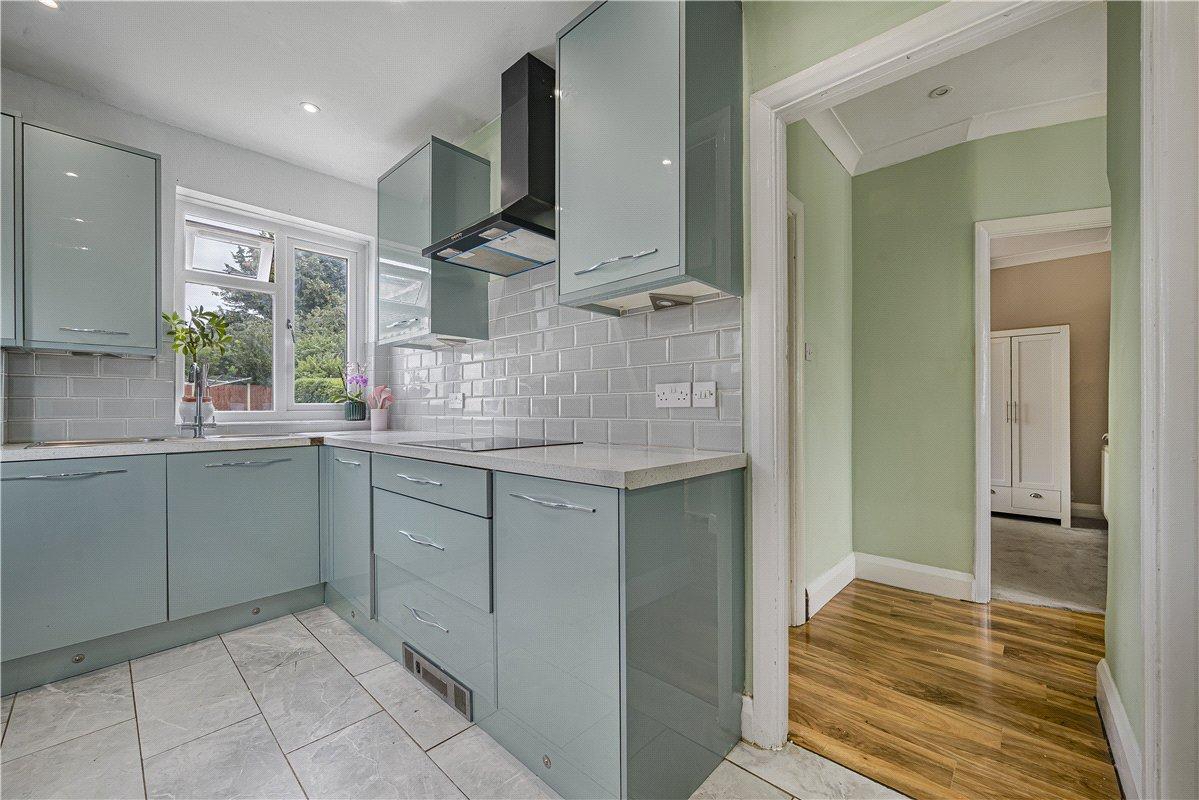 2 bedroom bungalow for sale in Orpington | Robinson Jackson