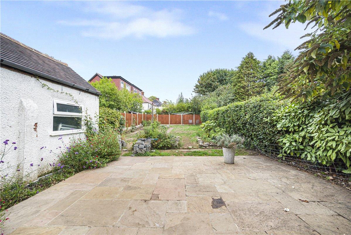 2 bedroom bungalow for sale in Orpington | Robinson Jackson