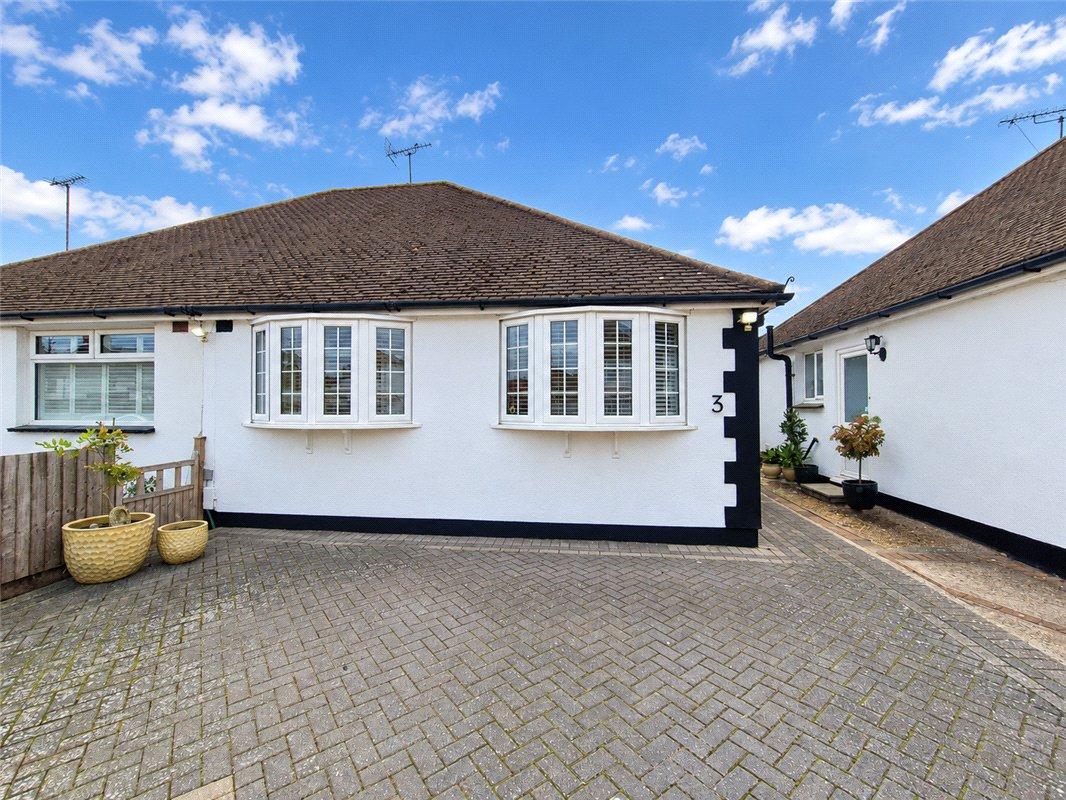 3 bedroom bungalow for sale in St Pauls Cray | Robinson Jackson