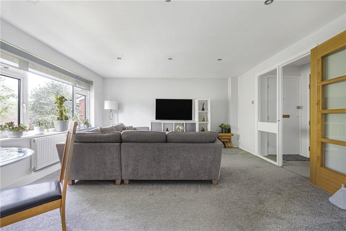 2 bedroom property for sale in Orpington | Robinson Jackson