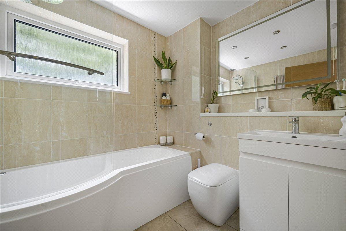 2 bedroom property for sale in Orpington | Robinson Jackson