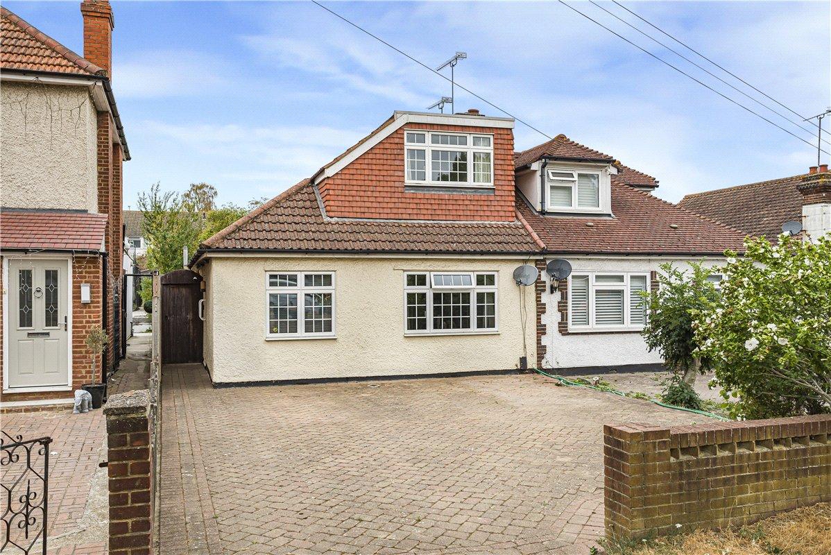 4 bedroom bungalow for sale in St Pauls Cray | Robinson Jackson