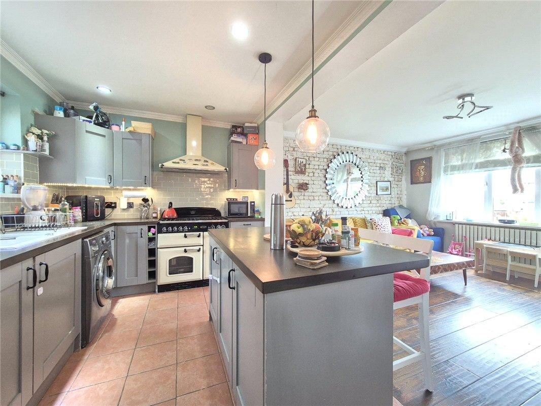 3 bedroom house for sale in St Paul's Cray | Robinson Jackson