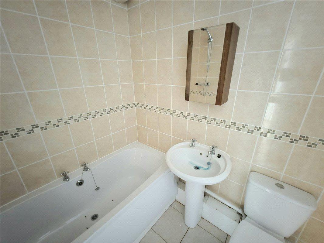 1 bedroom property for sale in Orpington | Robinson Jackson