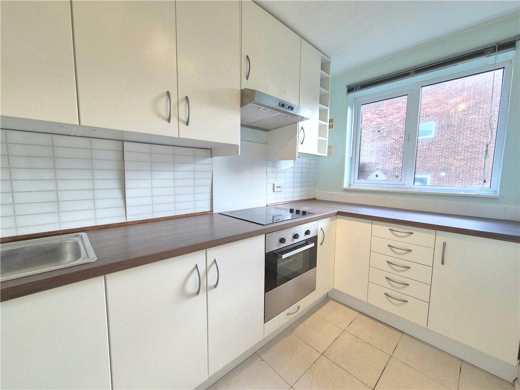 1 bedroom property for sale in Orpington | Robinson Jackson