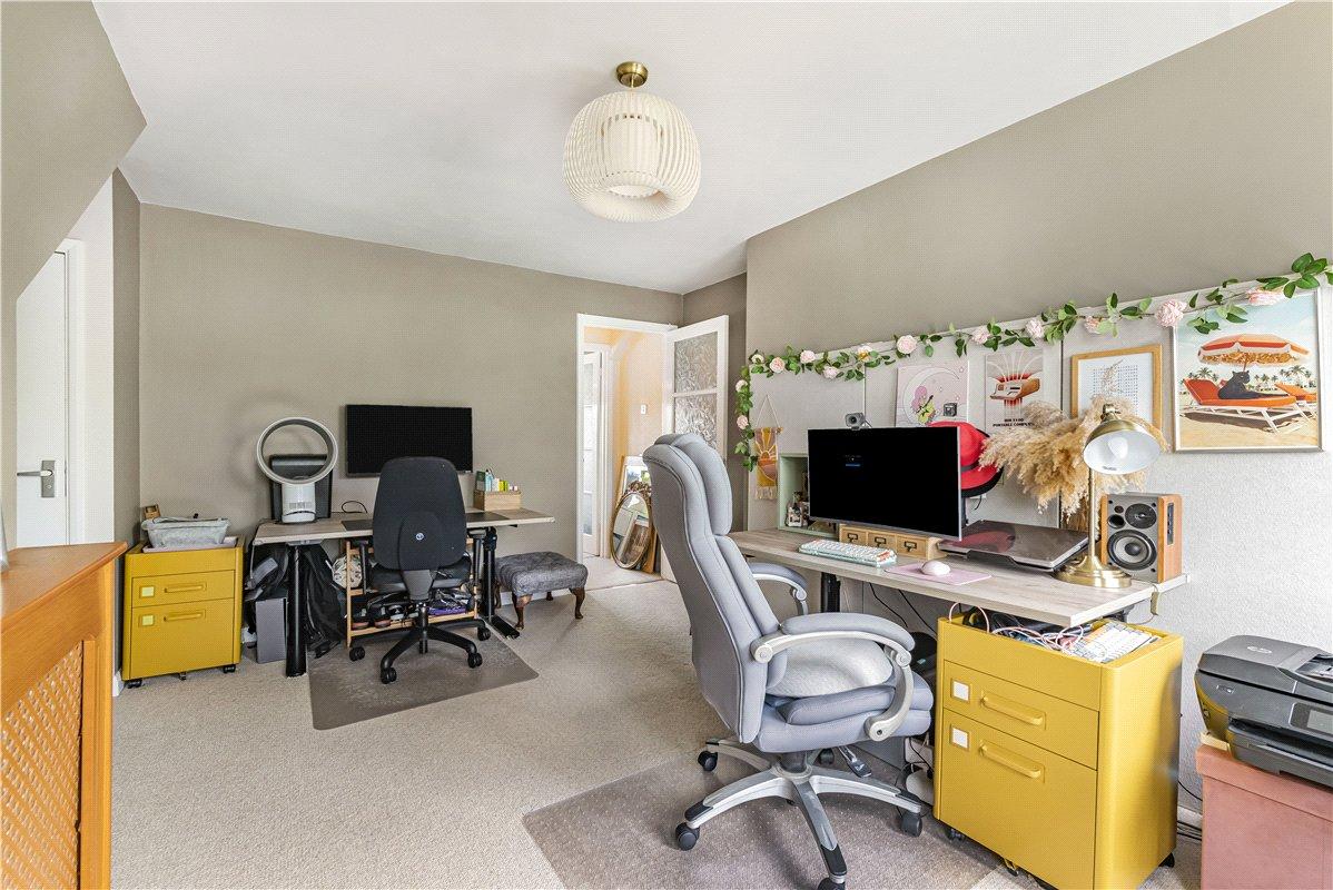 4 bedroom bungalow for sale in Orpington | Robinson Jackson