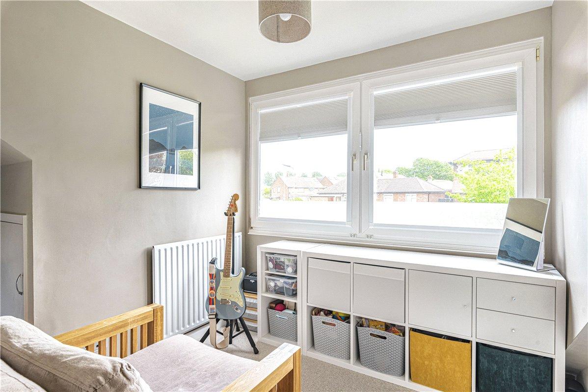 4 bedroom bungalow for sale in Orpington | Robinson Jackson