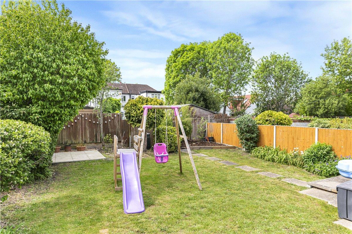 4 bedroom bungalow for sale in Orpington | Robinson Jackson