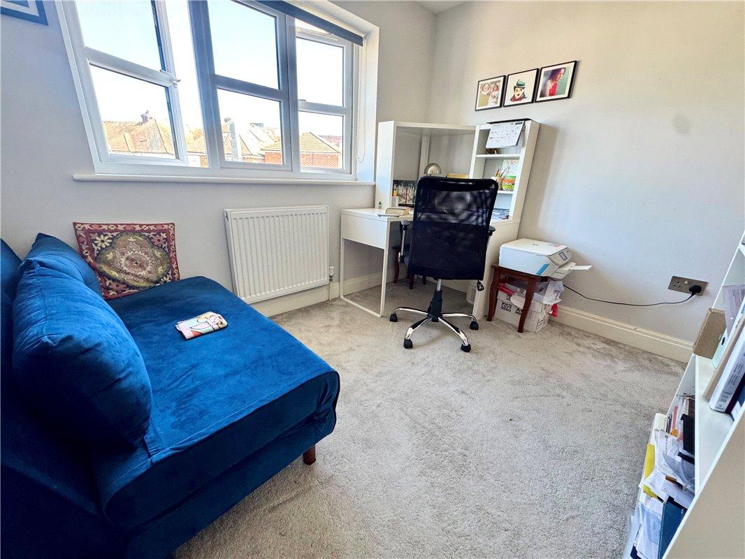 4 bedroom house for sale in Petts Wood | Robinson Jackson
