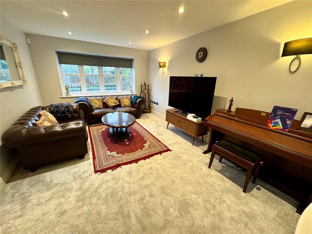 4 bedroom house for sale in Petts Wood | Robinson Jackson