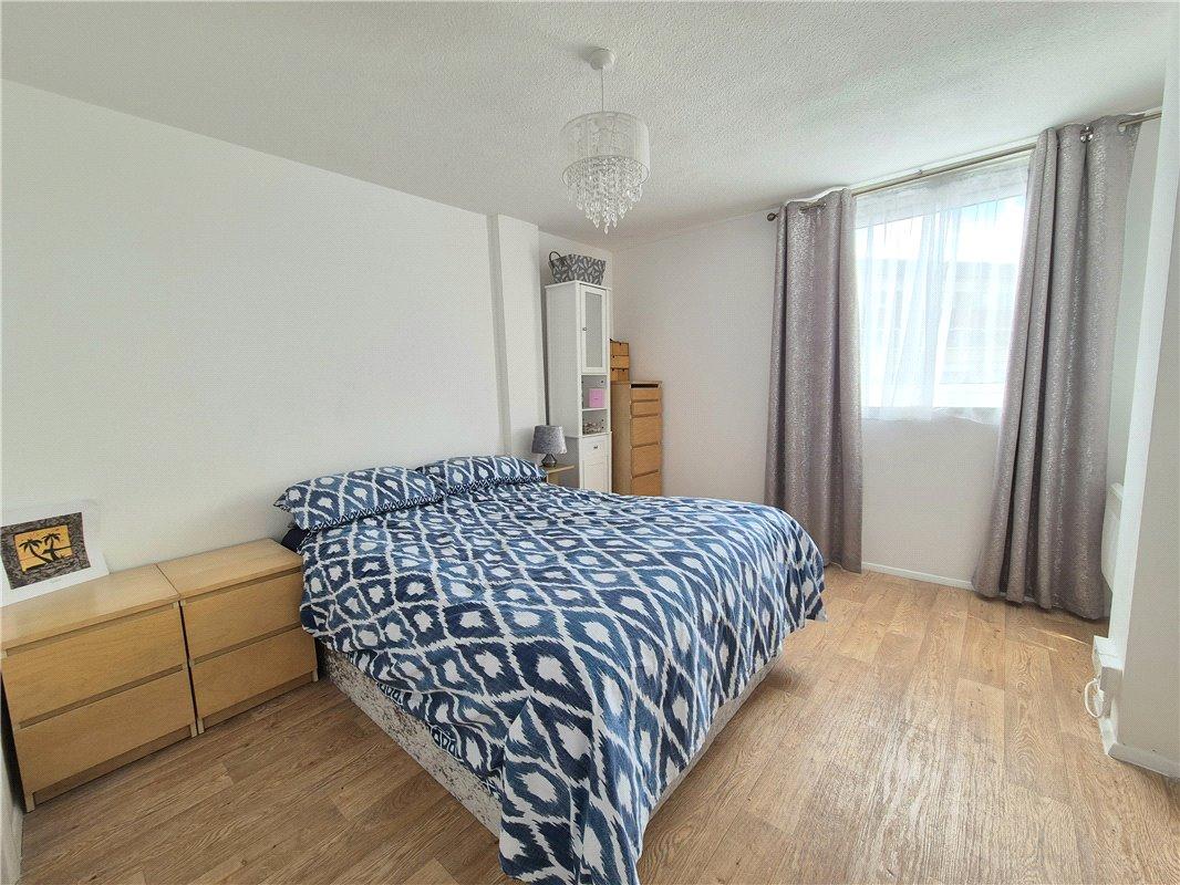 2 bedroom property for sale in Orpington | Robinson Jackson