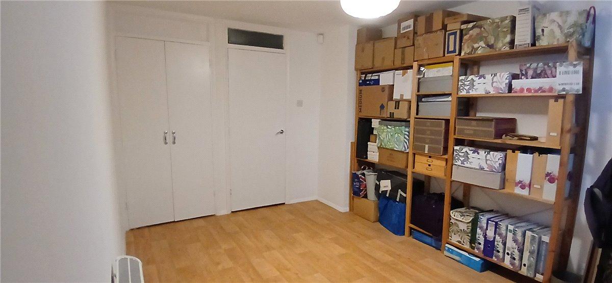 2 bedroom property for sale in Orpington | Robinson Jackson