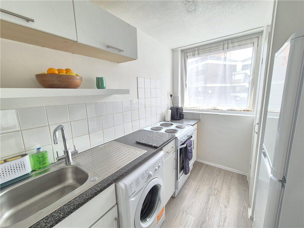 2 bedroom property for sale in Orpington | Robinson Jackson