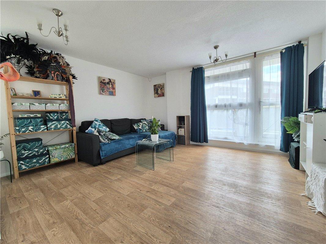 2 bedroom property for sale in Orpington | Robinson Jackson