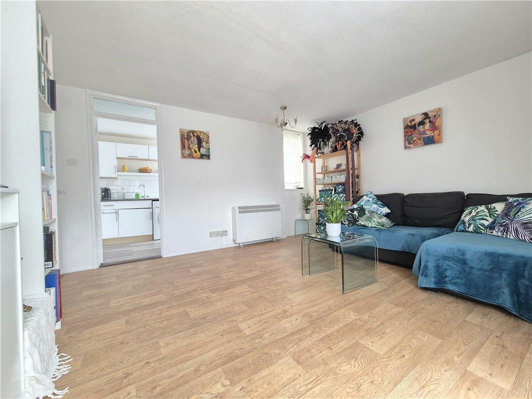 2 bedroom property for sale in Orpington | Robinson Jackson
