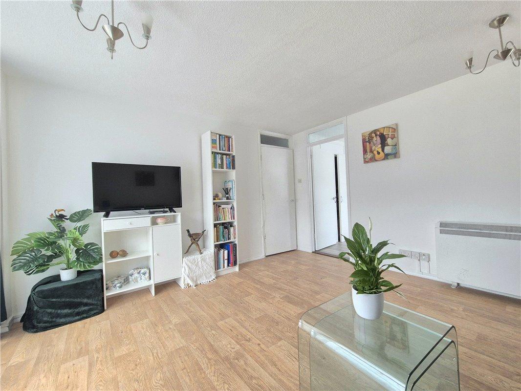 2 bedroom property for sale in Orpington | Robinson Jackson