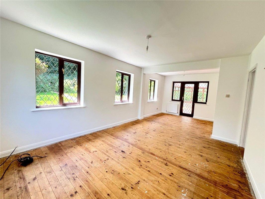 3 bedroom bungalow for sale in Orpington | Robinson Jackson