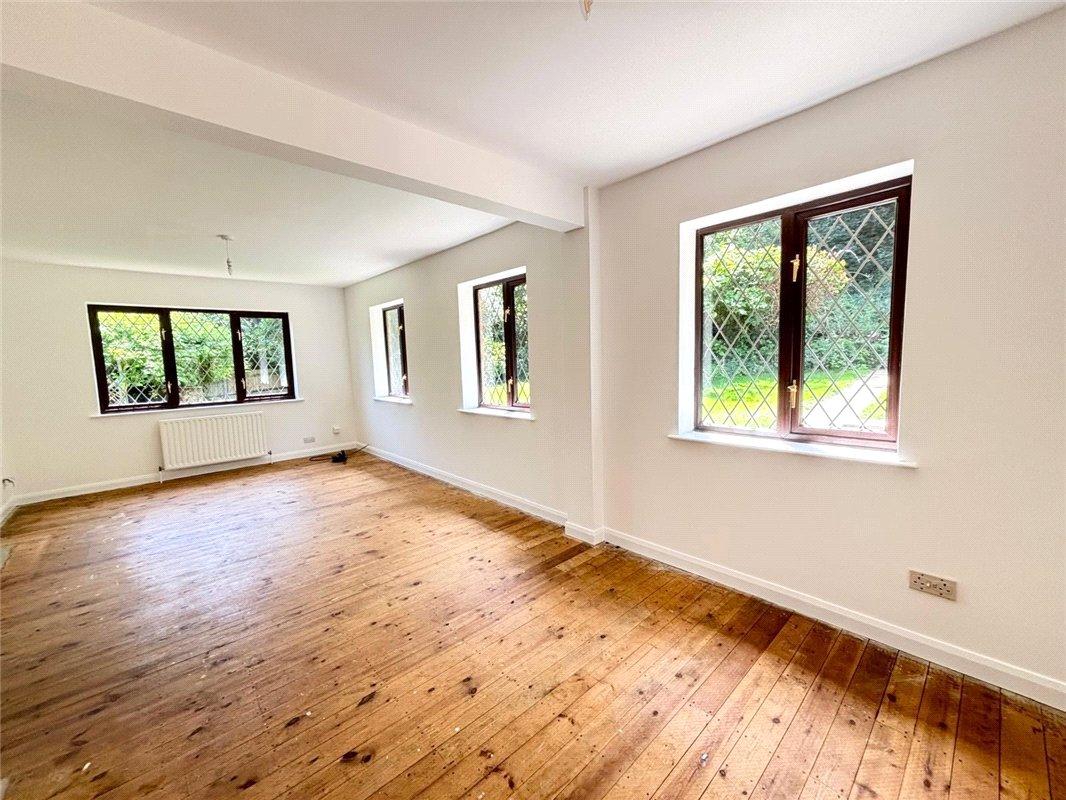3 bedroom bungalow for sale in Orpington | Robinson Jackson